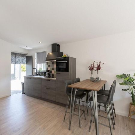 Luxurious Furnished Bungalow With Terrace 칼란트소그 외부 사진